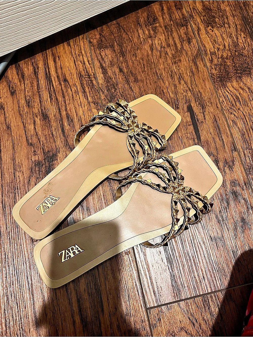 Zara Embellished Flat Sandals in Brown & Gold Brand New but there are flaws.